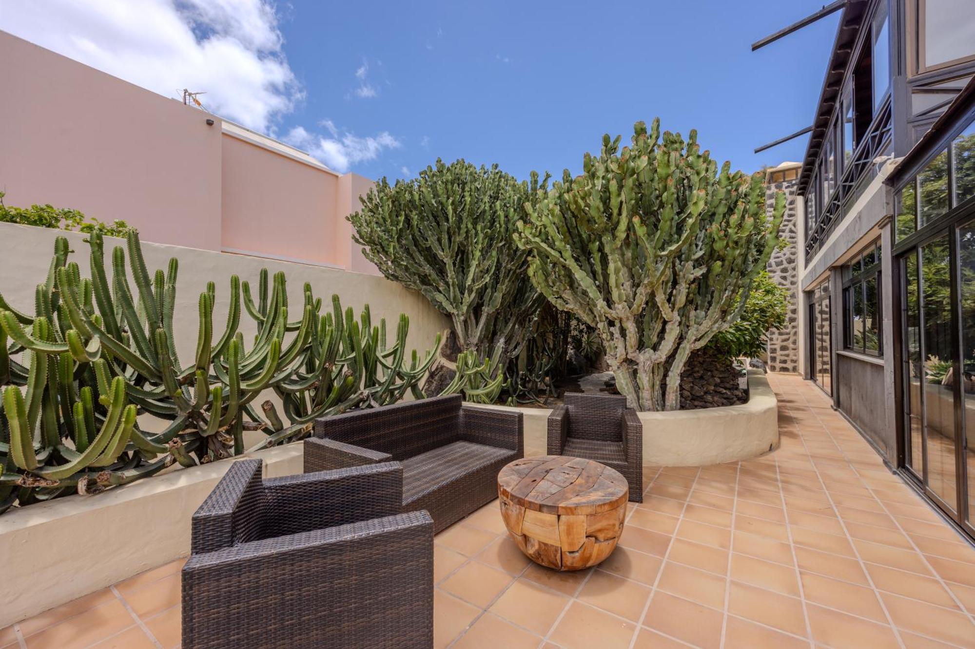 Luxury Canarian Villa With Large Pool In Costa Teguise Teguise  Exterior photo
